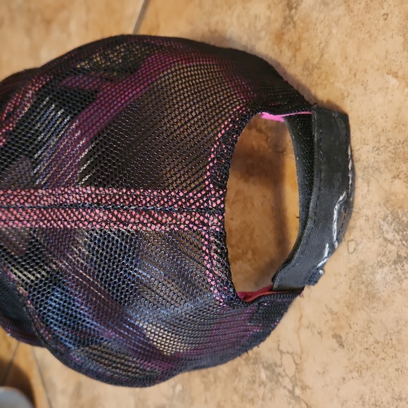 Mossy Oak Women's Trucker's Hat - Picture 2 of 5